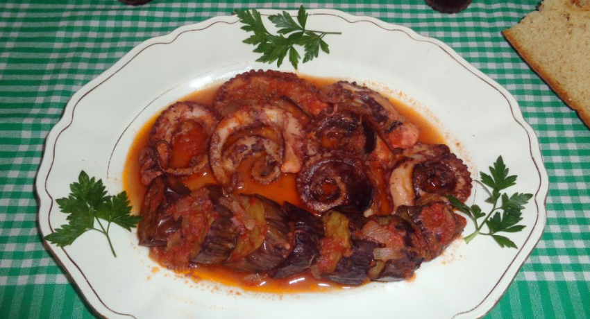 The traditional cuisine of Tsakonia